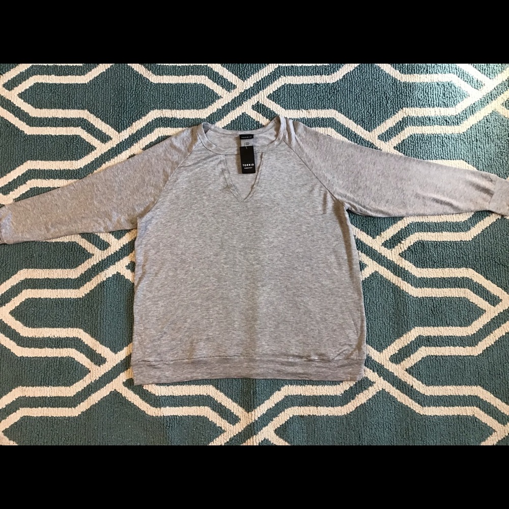 TORRID TOP - Picture 3 of 3